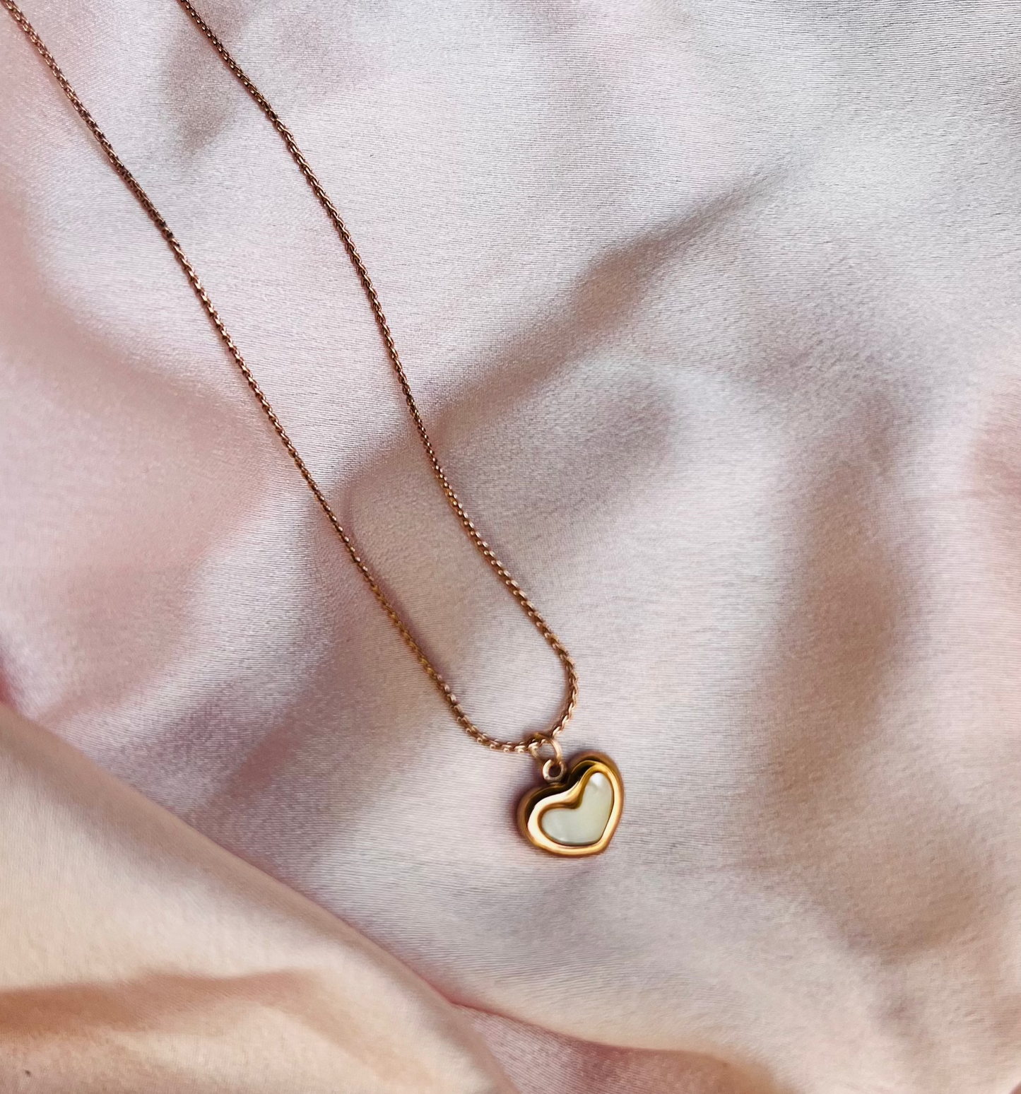 The Heart That Stays – Minimal Rose-Gold Neckpiece