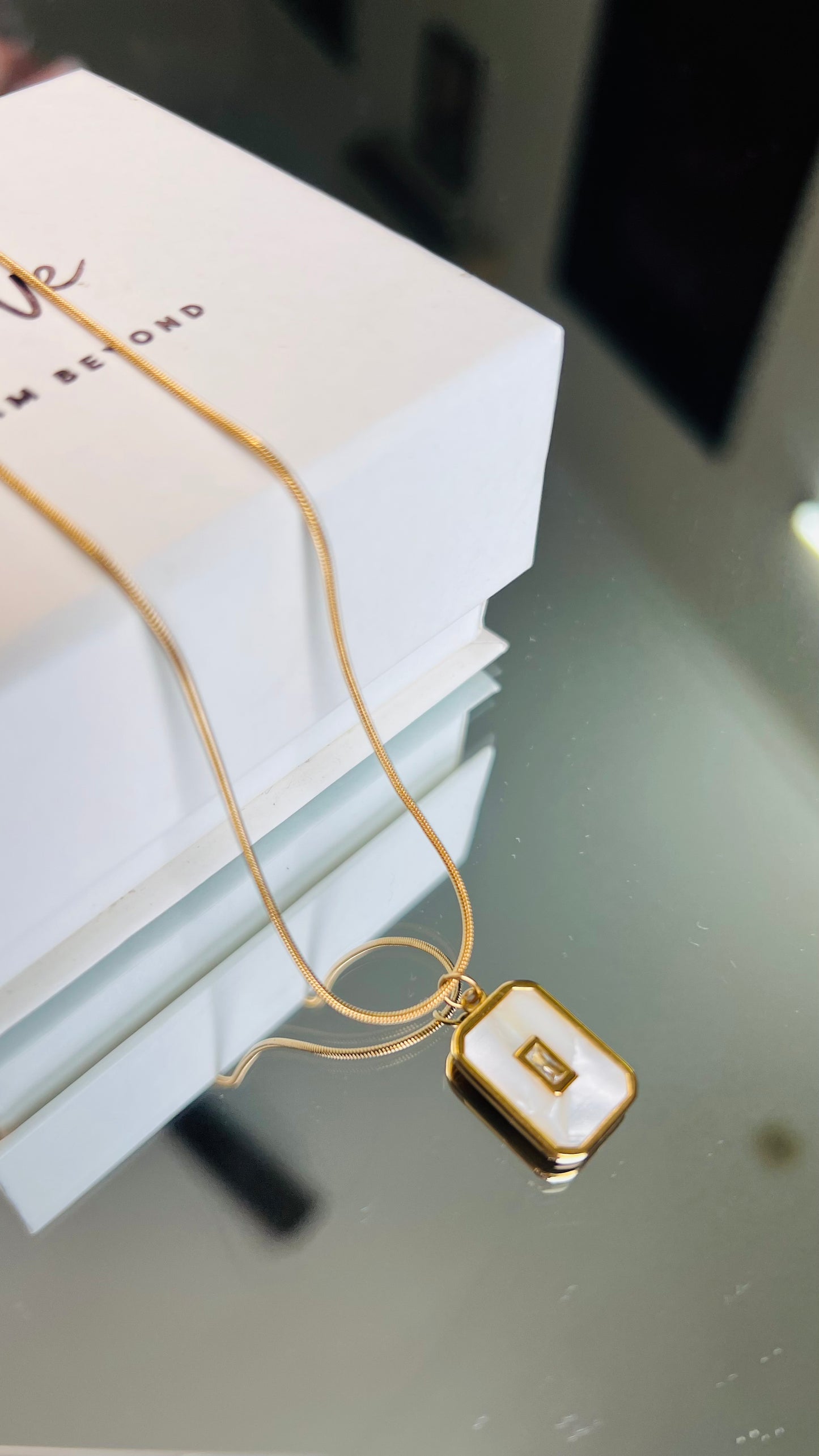 The Stillness Within – Gold & Pearl Pendant Necklace