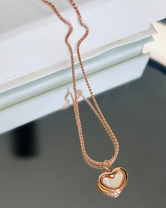 The Heart That Stays – Minimal Rose-Gold Neckpiece